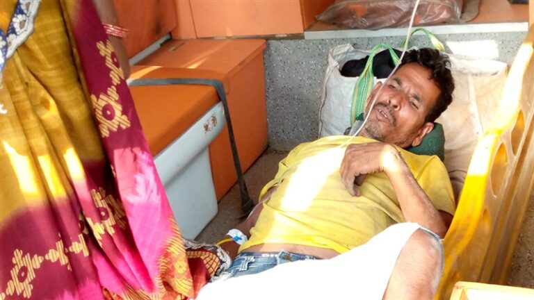 Seoni Information : छपारा में निर्माणाधीन सीएम राइज स्कूल में हादसा, कई टन वजनी ग्रेनाइट पत्थर में दबे दो मजदूर
