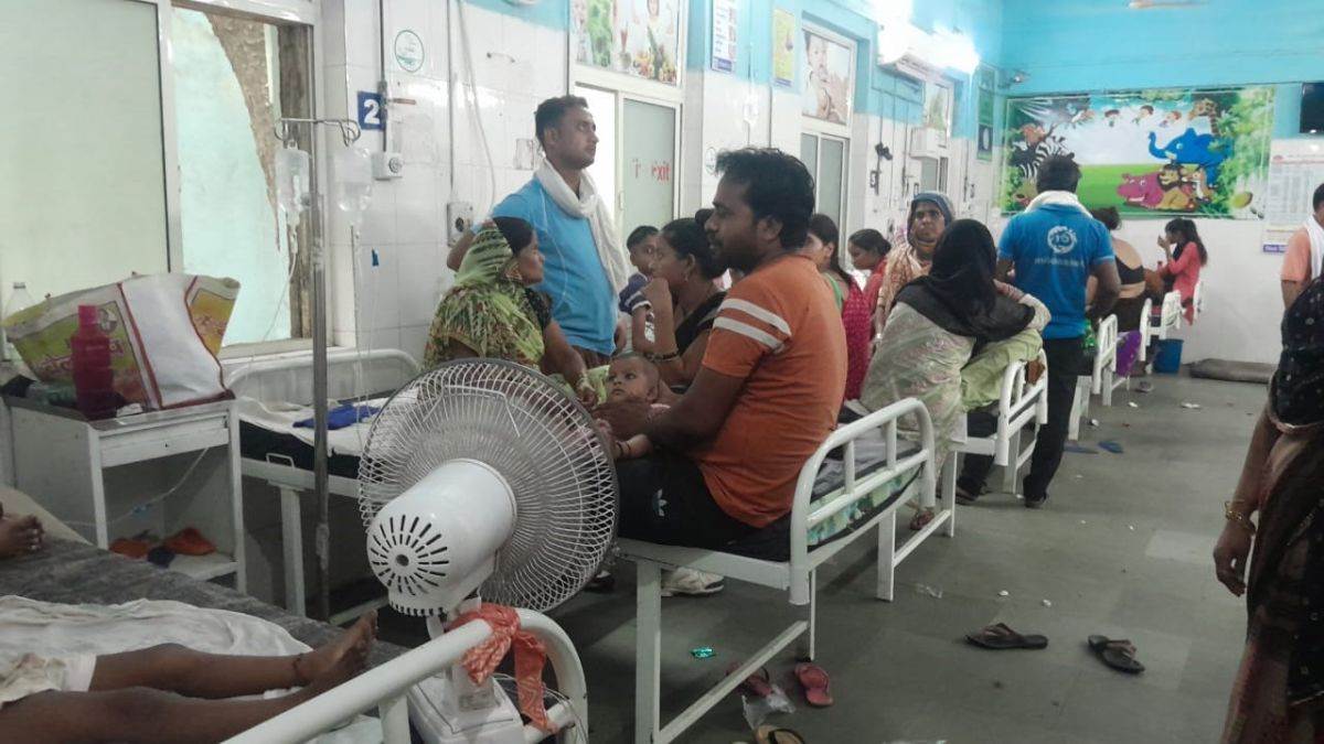 Bhind Information: अस्पताल में रोज बढ़ रहे उल्टी- दस्त और बुखार के मरीज, आंकड़ा 200 पर पहुंचा