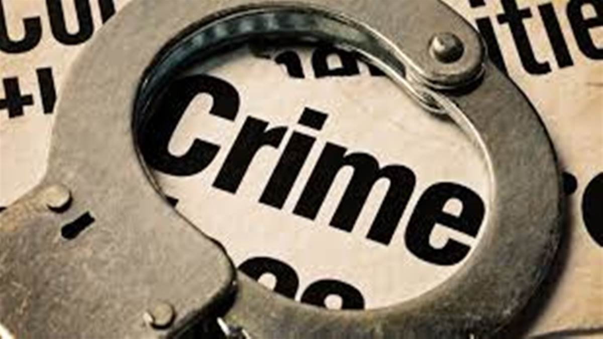 Bhopal Crime Information: सूने मकानों में सेंधमारी करने में माहिर तीन शातिर चोर गिरफ्तार, साढ़े चार लाख का माल बरामद