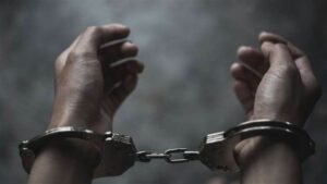 Bilaspur Crime Information : मकान में चोरी करने घुसा पति फरार, बाहर इंतजार कर रही पत्नी पकड़ी गई