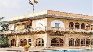 Gwalior Information: घुमावदार है महापौर कार्यालय की सीढ़ियां, अब यहां लगेगी लिफ्ट Gwalior Information: घुमावदार है महापौर कार्यालय की सीढ़ियां, अब यहां लगेगी लिफ्ट