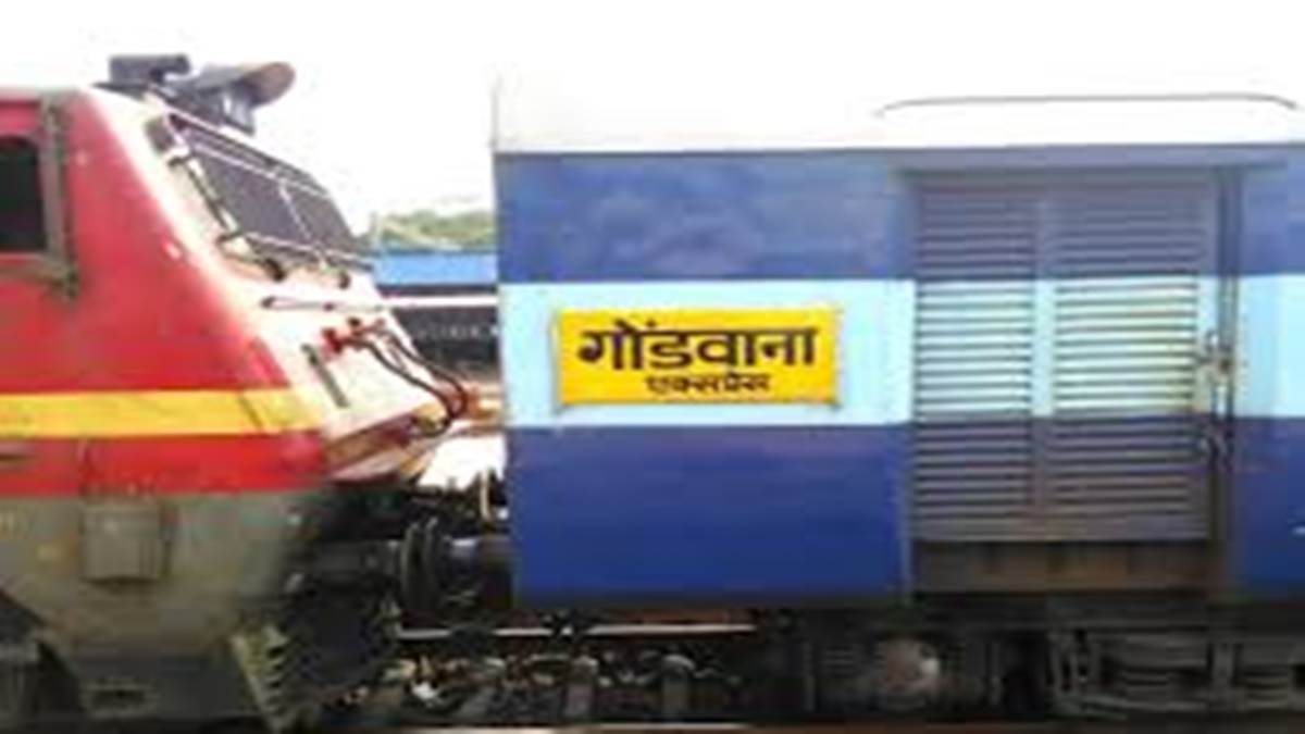 Gwalior Information: नशे में जवान ने ट्रेन की बर्थ को समझ लिया टायलेट और कर दी पेशाब, बोला प्रेशर में छुट गई