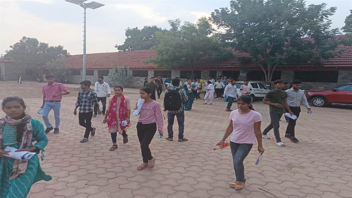 Janjgir-champa Information : पीईटी में 561 और पीपीएचटी में 1064 परीक्षार्थी अनुपस्थित