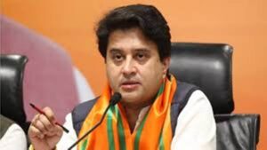 Jyotiraditya Scindia Profile: राष्ट्रीय राजनीति में दादी-पिता की विरासत को बखूबी आगे बढ़ा रहे ज्योतिरादित्य सिंधिया