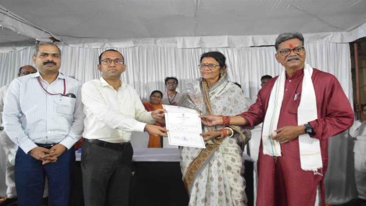 Korba Loksabh Information: कांग्रेस की ज्योत्सना का तेज बरकरार, सरोज मुरझाई