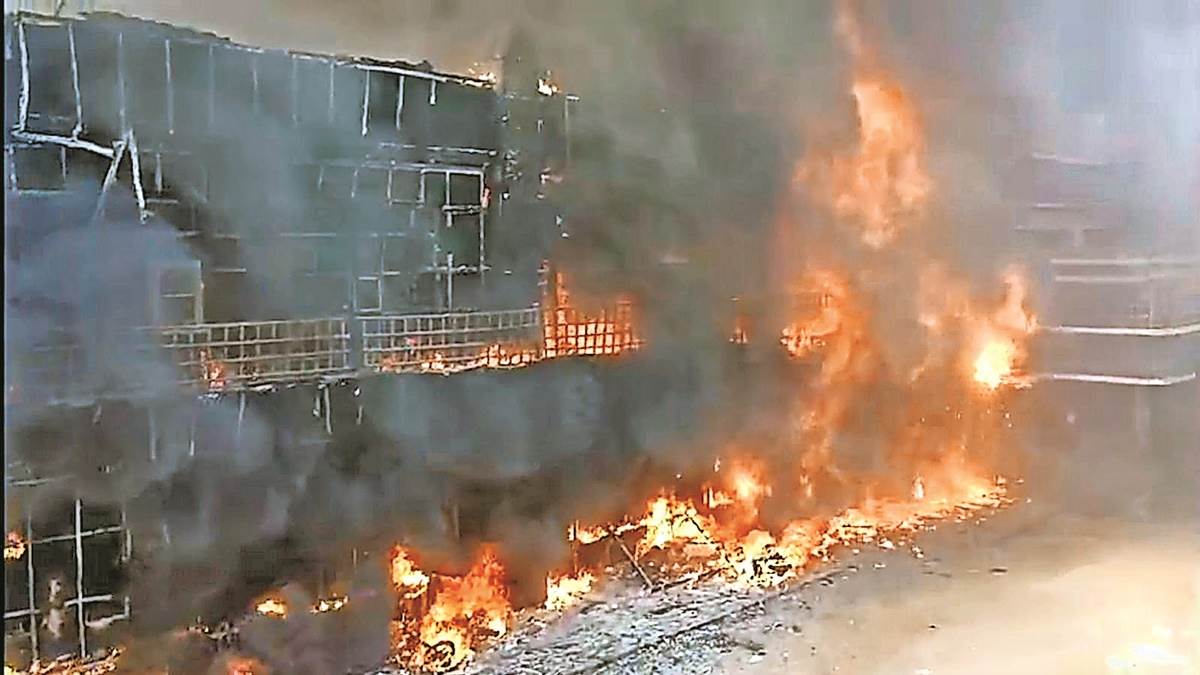 Reside Baloda Bazar Violence: बलौदाबाजार में बवाल के बाद धारा 144 लागू, CM साय बोले- सौहार्द बिगाड़ने वालों पर होगी कड़ी कार्रवाई