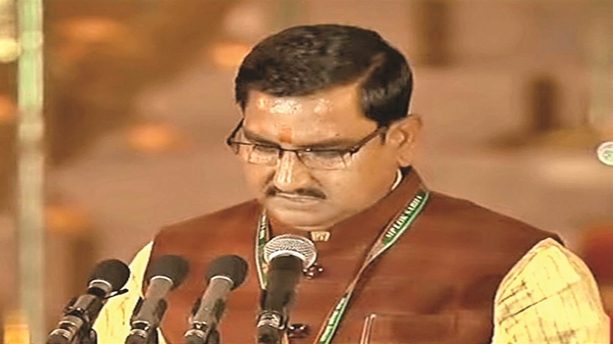 Modi 3.0 Cupboard: छत्‍तीसगढ़ गठन के बाद केंद्र में मंत्री का दर्जा पाने वाले सातवें सांसद बनें तोखन साहू, इससे पहले इनको मिली जगह