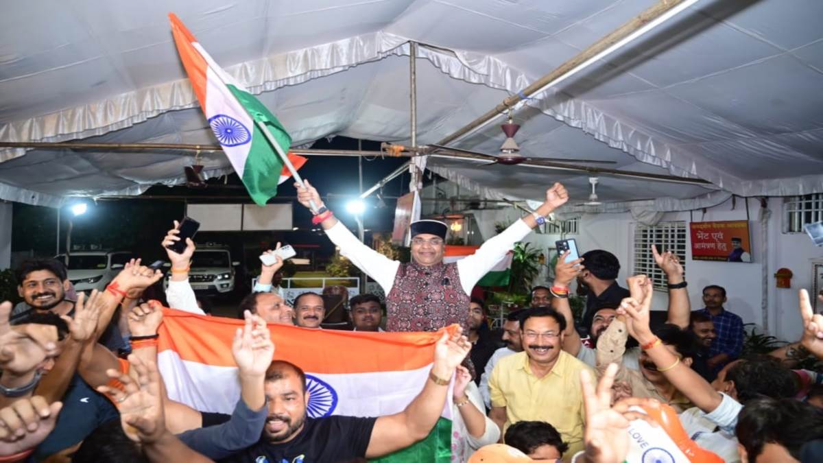 T- 20 Cricket World Cup: भारत की जीत के साथ जश्न में डूबा भोपाल, सड़कों पर उतरे क्रिकेट प्रेमी