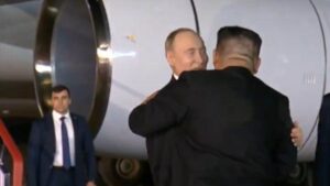 Vladimir Putin in North Korea: किम जोंग ने खुद कराई व्लादिमीर पुतिन के स्वागत की तैयारी, देखें वीडियो