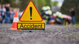 Bilaspur Accident Information: सड़क पर गिरे बिजली के तार से बचने एएसआइ ने कार रोकी तो पीछे से मारी टक्कर