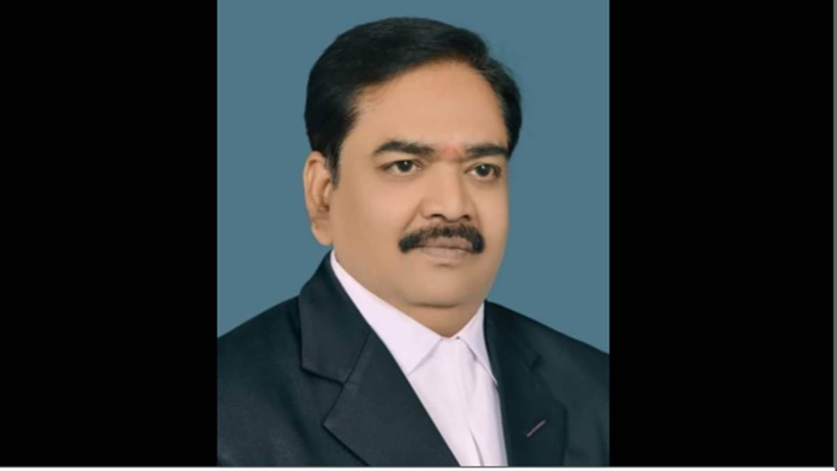 Gwalior Information: पत्नी-बच्चों की शिकायत लेकर थाने गए वकील ने की आत्महत्या