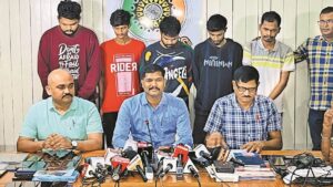 Raipur Crime: ऑनलाइन सट्टा संचालित करने के आरोप में पुणे से दुर्ग के पांच सटोरिए गिरफ्तार, संचालक अभी भी फरार
