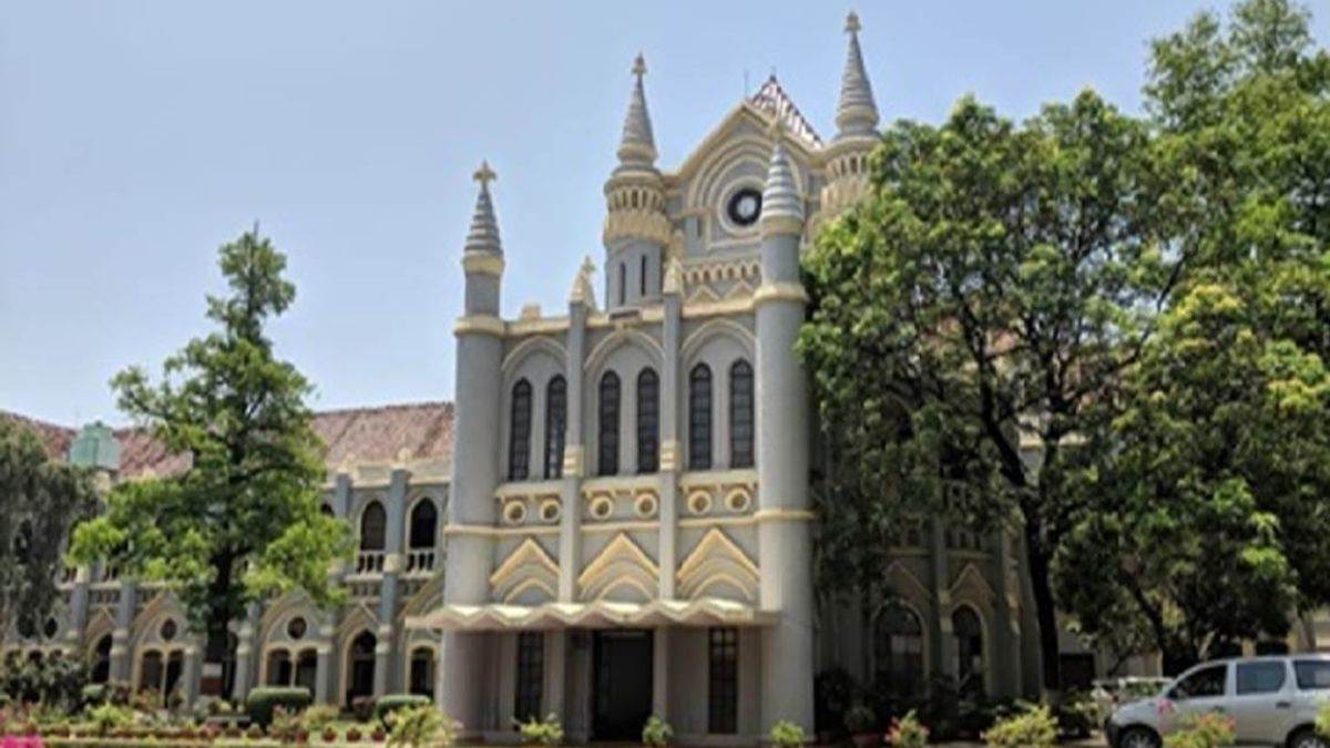 Beer Bottles: बीयर की पुरानी बोतलों में रिफिलिंग पर मध्य प्रदेश हाईकोर्ट ने बरकरार रखी रोक