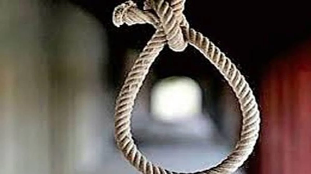 Bhopal Crime Information: साड़ी के फंदे पर लटका मिला आरपीएफ जवान की पत्नी का शव