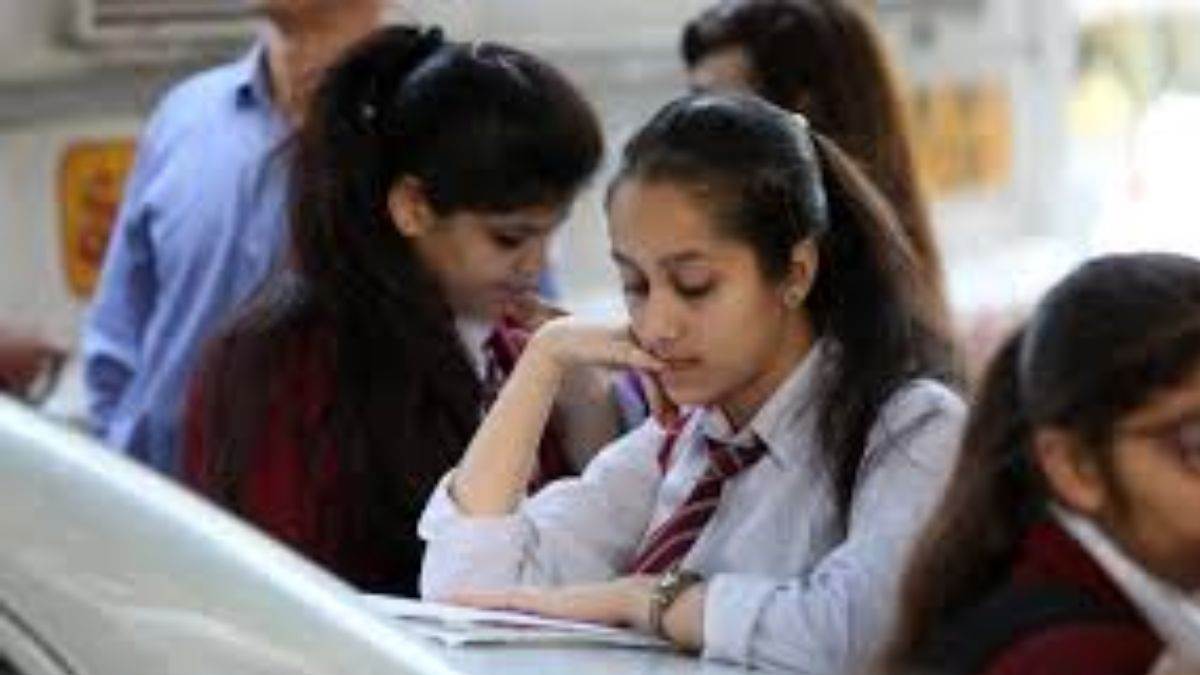 CBSE Datesheet 2025: 8 हजार स्कूलों के 40 लाख स्टूडेंट्स को इंतजार… कब जारी होगा सीबीएसई 10वीं और 12वीं बोर्ड का टाइम टेबल