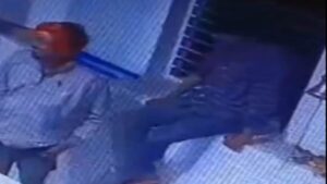 Gwalior Crime : सीए के दफ्तर से लैपटाप और चांदी की मूर्तियां चोरी, नकदी भी ले गए Gwalior Crime : सीए के दफ्तर से लैपटाप और चांदी की मूर्तियां चोरी, नकदी भी ले गए