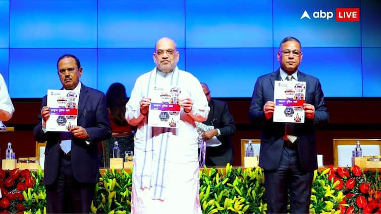 गृह मंत्री अमित शाह ने ओडिशा में डीजीपी आईजीपी सम्मेलन का उद्घाटन किया, एनएसए अजीत डोभाल के साथ राष्ट्रीय सुरक्षा के बारे में बताया