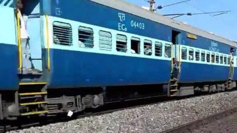 अच्छी खबर : साढ़े छह सौ नियमित ट्रेनों में जुड़ेंगे समान्य श्रेणी के 1000 से ज्यादा कोच, यात्रियों को मिलेगा लाभ अच्छी खबर : साढ़े छह सौ नियमित ट्रेनों में जुड़ेंगे समान्य श्रेणी के 1000 से ज्यादा कोच, यात्रियों को मिलेगा लाभ