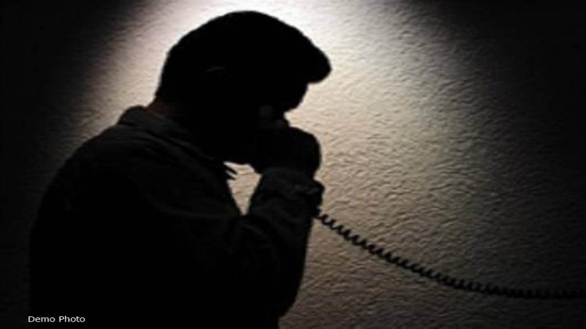 अपाने ही भाई की हत्या के मामले में जेल में बंद कपिल के गुर्गों ने मांगे 6 लाख दी धमकी, पीड़ित ने कहा मकान बेचकर 26 लाख दे चुका हूं… जुर्म दर्ज