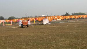 बरकतउल्ला विश्वविद्यालय के ज्ञान-विज्ञान भवन में हो रही शादी-पार्टियां, मैदान पर पसरा कचरा
