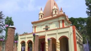 बांग्लादेश में हिंदू मंदिर से चोरी हुआ काली माता का मुकुट, पीएम नरेंद्र मोदी ने किया था भेंट बांग्लादेश में हिंदू मंदिर से चोरी हुआ काली माता का मुकुट, पीएम नरेंद्र मोदी ने किया था भेंट