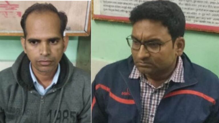 भूमि सीमांकन के लिए रिश्वत लेते कोरबा में आरआइ व पटवारी को एसीबी ने रंगे हाथ किया गिरफ्तार भूमि सीमांकन के लिए रिश्वत लेते कोरबा में आरआइ व पटवारी को एसीबी ने रंगे हाथ किया गिरफ्तार