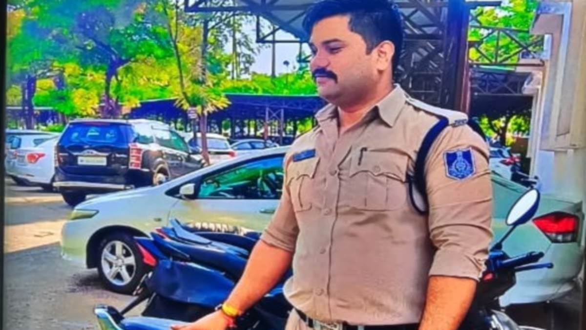 भोपाल में दुकानदारों से अवैध वसूली कर रहा था नकली पुलिसवाला, गिरफ्तार