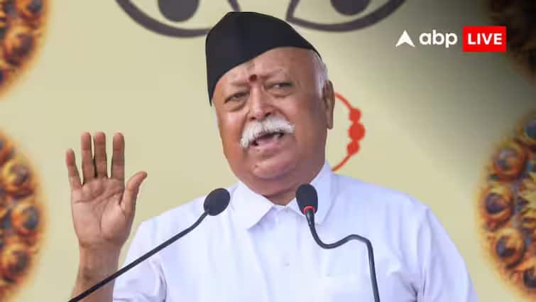 आरएसएस प्रमुख मोहन भागवत ने अत्यधिक व्यक्तिवाद के खिलाफ चेतावनी देते हुए कहा कि यह जनसंख्या वृद्धि में गिरावट का कारण है