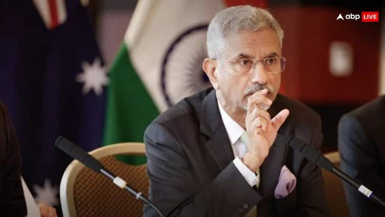 संसद के शीतकालीन सत्र में जयशंकर ने लोकसभा में भारत-पाकिस्तान संबंधों, आतंकवाद और व्यापार पर चर्चा की विदेश मंत्री ने जय शंकर ने खुले दिल से खोली दुकान के दरवाजे, बोले