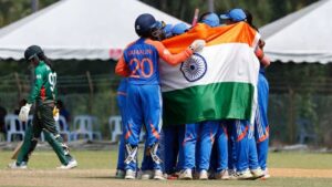महिला U19 T20 एशिया कप 2024 फाइनल में भारत ने ट्रॉफी जीती जी त्रिशा प्लेयर ऑफ द टूर्नामेंट आयुषी शुक्ला IND vs BAN