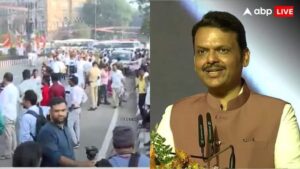 देवेन्द्र फड़णवीस शपथ ग्रहण समारोह में आजाद मैदान में पहुंची भीड़ या मुस्लिम महिला