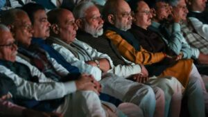 फिल्म देखने पर प्रमोद तिवारी ने पीएम मोदी पर बोला हमला साबरमती रिपोर्ट में कहा गया है कि जब रोम में आग लगी थी तो नीरो बांसुरी बजा रहा था मोदी ने ‘साबरमती रिपोर्ट’ में ‘साबरमती रिपोर्ट’ पेश की! नेता कांग्रेस राम तिवारी बोले