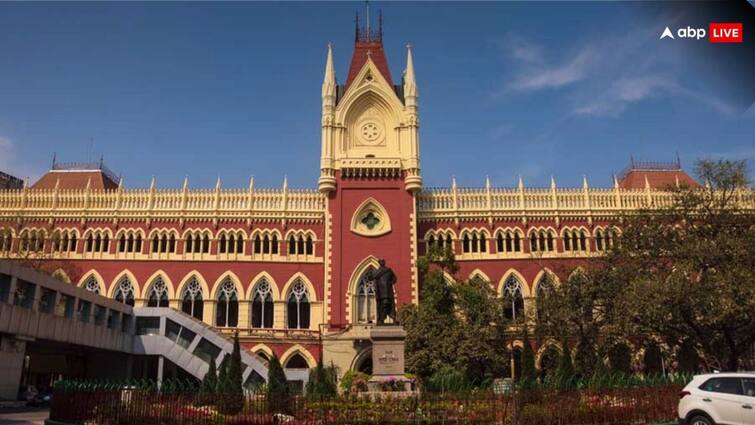 कलकत्ता हाई कोर्ट ने पति को दी तलाक की इजाजत, पत्नी अपने दोस्त के साथ बिताती है ज्यादा समय