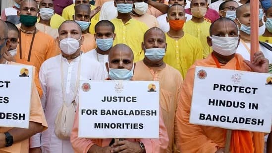 बढ़ते तनाव के बीच बांग्लादेश ने 54 इस्कॉन भक्तों को भारत में प्रवेश करने से रोका