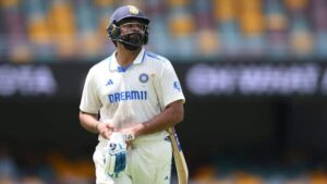 सुनील गावस्कर का अनुमान है कि अगर रन नहीं बनाए तो बीजीटी के अंत में रोहित शर्मा भारतीय कप्तान का पद छोड़ देंगे