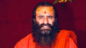 महाकुंभ 2025 में मुस्लिम दुकानों पर महंत रवींद्र पुरी का विवादित बयान, कहा- थूकेंगे तो पेशाब करेंगे