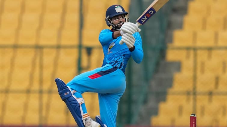 पुडुचेरी के खिलाफ श्रेयस अय्यर का शतक, मुंबई को 163 रन से विजय हजारे ट्रॉफी