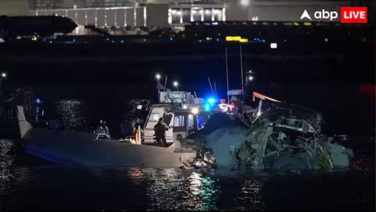 वाशिंगटन डीसी प्लेन क्रैश रिवर पर दुर्घटना के बाद कोई बचे लोगों की उम्मीद नहीं है। अफ़र्मत द काना द काना द काना! वॉशिंगटन पthut कthurैश rayr प rairी बोले