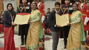 मनु भाकर और डी गुकेश सहित चार को राष्ट्रपति द्रौपदी मुर्मू से खेल रत्न मिला