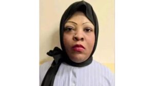 अमेरिकी महिला अपने किशोर प्रेमी से मिलने के लिए कराची पाकिस्तान पहुंची, यहाँ पता है कि क्या होता है