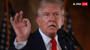 यूएस व्हाइट हाउस के प्रेस सचिव का कहना है कि राष्ट्रपति डोनाल्ड ट्रम्प का मानना ​​है कि रूस यूक्रेन युद्ध इस सप्ताह समाप्त हो जाएगा