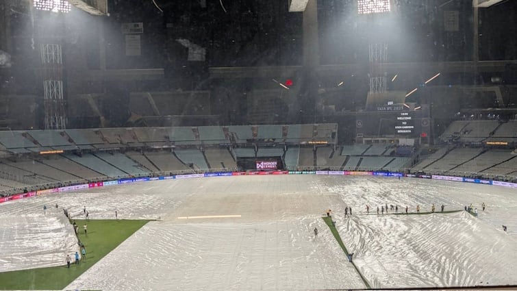 KKR vs RCB मैच पर बारिश का साया, फैंस को निराश कर देगा कोलकाता के मौसम का अपडेट