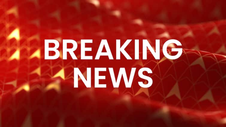 Airspace Breach: ट्रंप के फ्लोरिडा रिसोर्ट के ऊपर से गुजरे तीन एयरक्राफ्ट, भेजने पड़े F-16 फाइटर जेट; जानें क्या है पूरा मामला