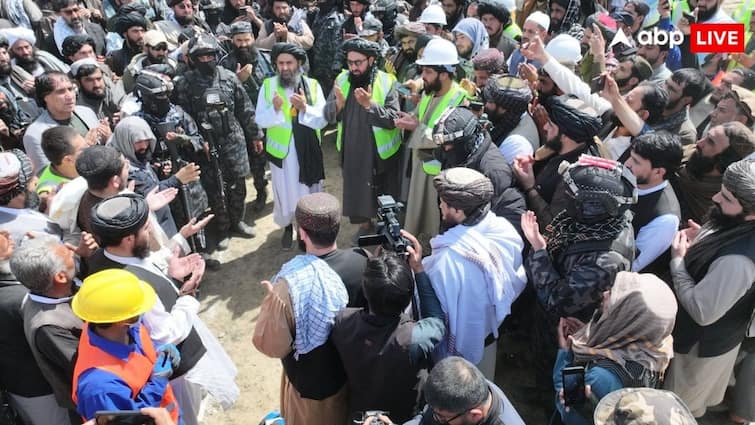 PAK के बलूचिस्तान में फिर बरपा लड़ाकों का कहर, 4 पुलिसकर्मियों समेत 8 को उतारा मौत के घाट