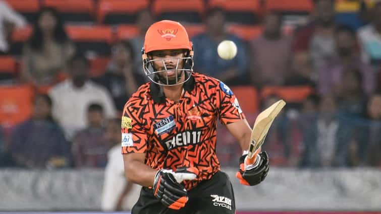 अनिकेत ने दिल्ली के खिलाफ मचाई तबाही, हैदराबाद के लिए जड़ा तूफानी अर्धशतक