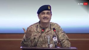 ट्रंप खेल रहे चेक-एंड बैलेंस का गंदा खेल! PAK सेना प्रमुख मुनीर को यूएस आर्मी परेड में बुलाया