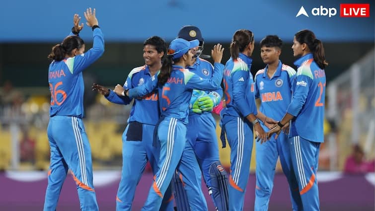 भारत-पाकिस्तान मैच से पहले स्टेडियम में घुसा ‘सांप’, चारों तरफ मच गई हलचल, जानिए पूरा किस्सा