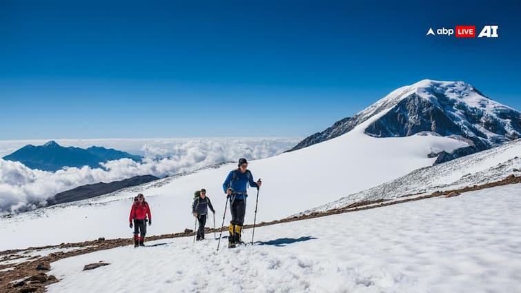 माउंट एवरेस्ट पर आया बर्फीला तूफान, एक पर्वतारोही की मौत,  तिब्बती ढलानों से 137 का रेस्क्यू