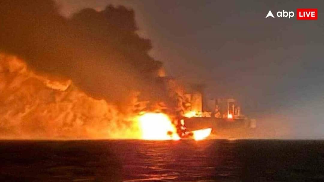 ब्लैक सी में रूस के शैडो फ्लीट टैंकर पर हुआ ड्रोन अटैक, धू-धू कर जल गया जहाज; Video