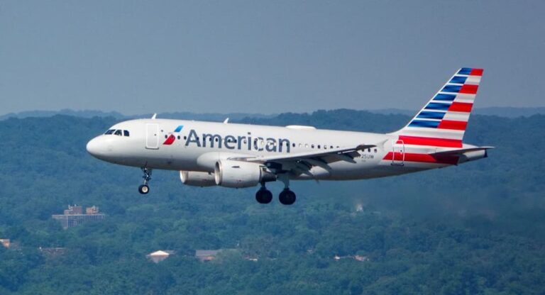 ट्रंप की जिद का खामियाजा भुगत रहा अमेरिका! ऐतिहासिक शटडाउन के चलते 40 एयरपोर्ट्स पर कम होंगी उड ट्रंप की जिद का खामियाजा भुगत रहा अमेरिका! ऐतिहासिक शटडाउन के चलते 40 एयरपोर्ट्स पर कम होंगी उड